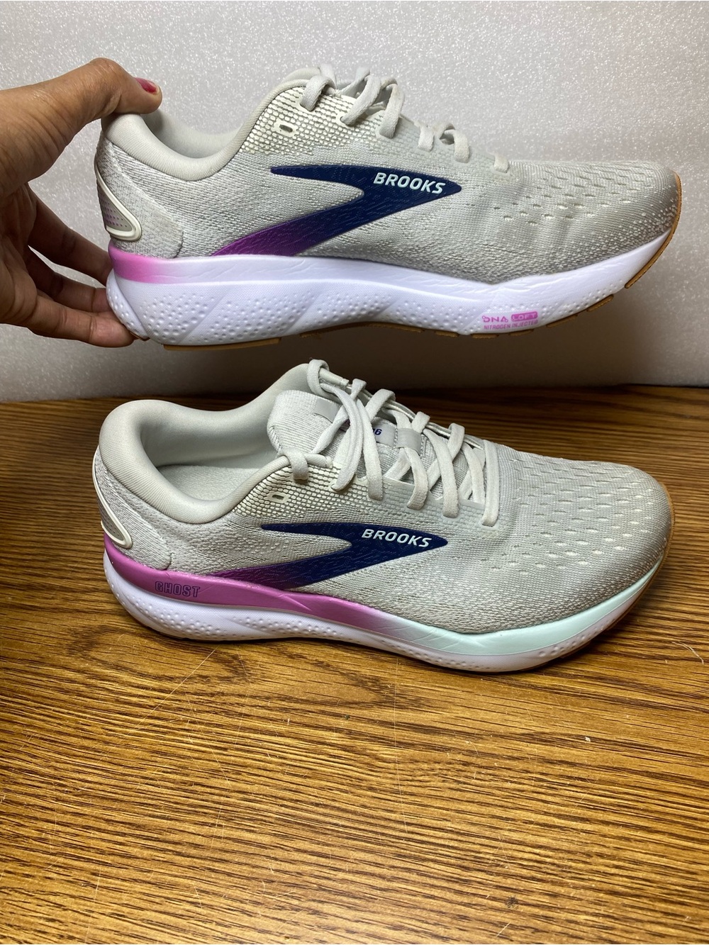 Brooks Ghost 16 White Grey Estate Blue Running Shoes Women's Size 8.5D Wide